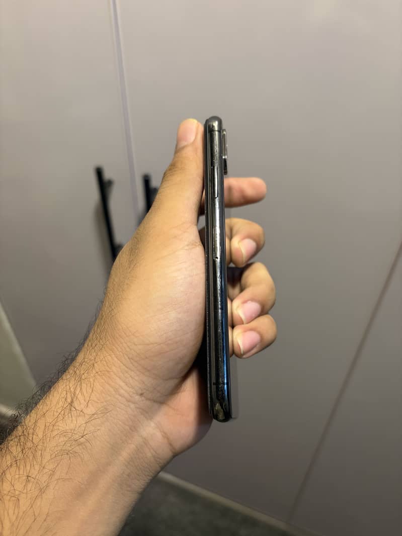 Apple iPhone X 2
