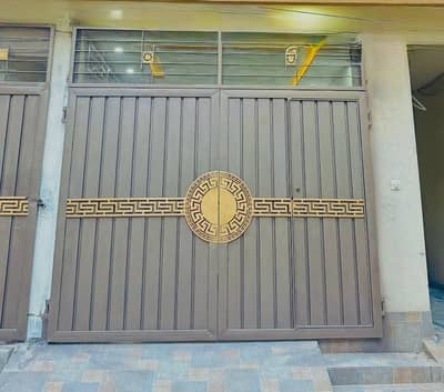Corner 3 Marla House Situated In Sabzazar Scheme - Block B For Sale