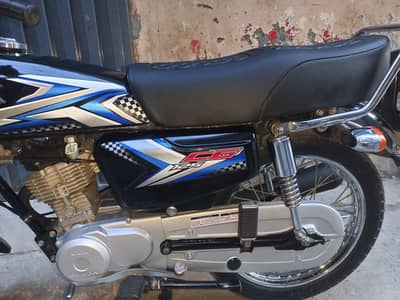 Honda bike 125 25 model