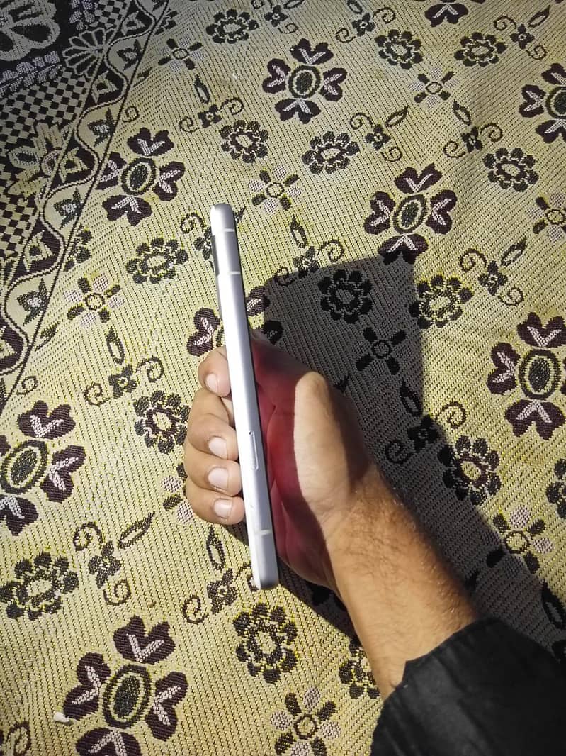 Google Pixel 7a 2