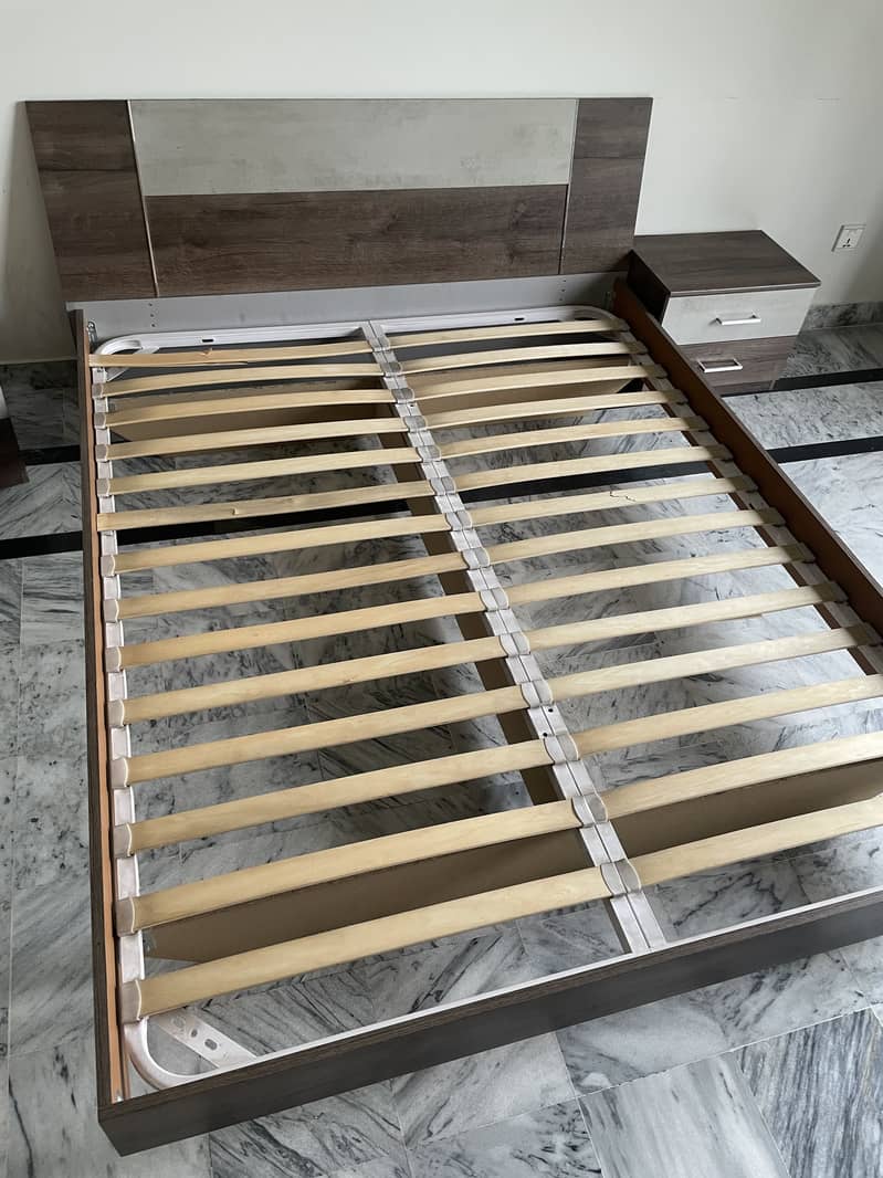 Queen Bed 2