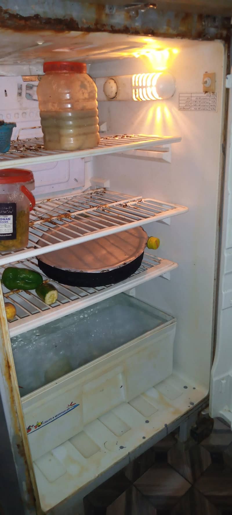 Medium refrigerator 0