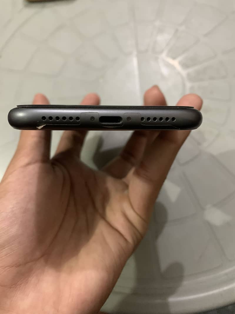 iPhone 11 1