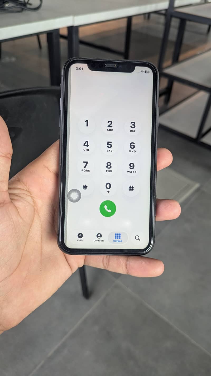 Apple iPhone 11 4