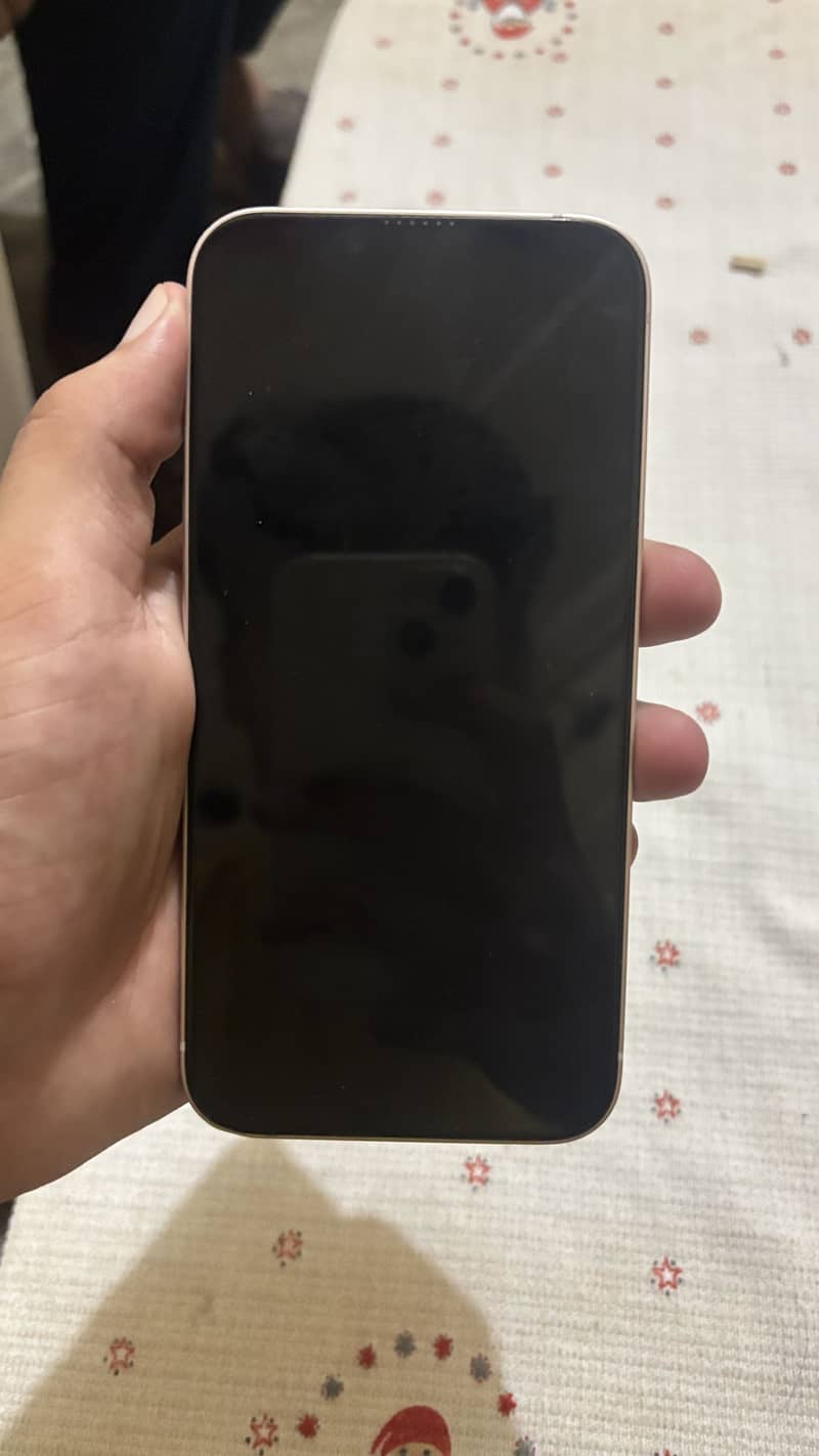 Apple iPhone 13 with sim working 5