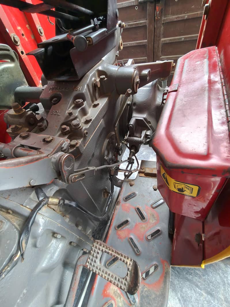 Tractor 260 12