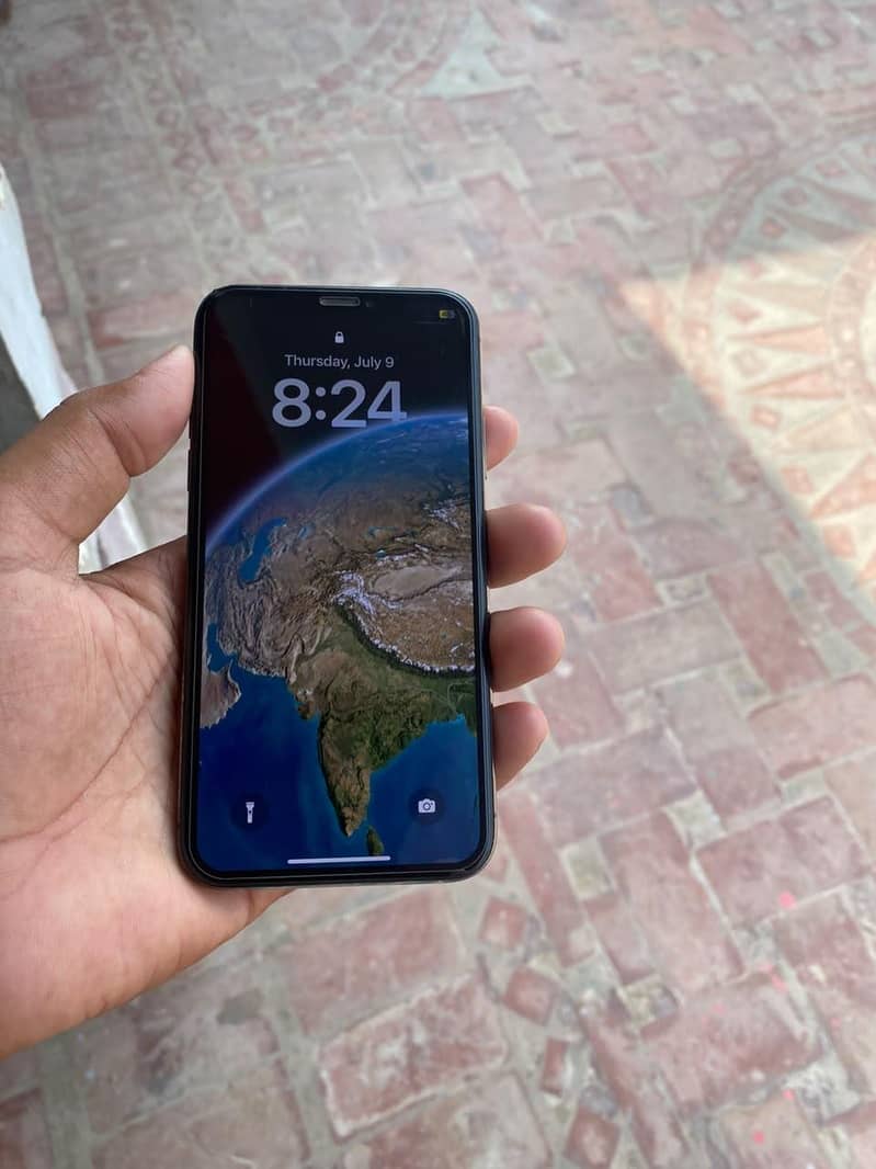 Apple iPhone X 3