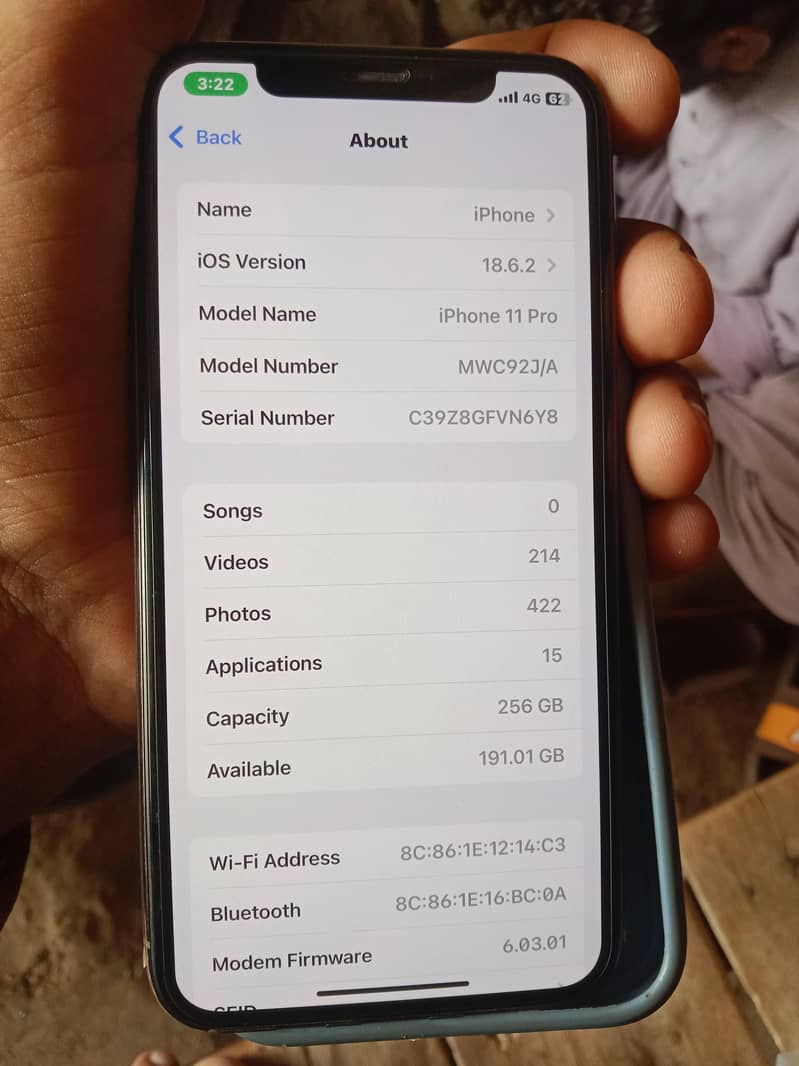 Apple iPhone 11 Pro 4