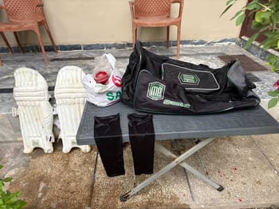 Cricket kit (15 hard ball, 2 leg pad, kit bad, arm cover)