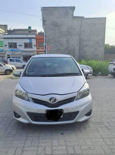 Toyota Vitz 2013
