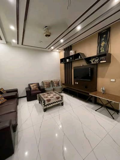 10 marla fullu furnish Upper portion is for rent in Tariq Gardens near Wapda Town