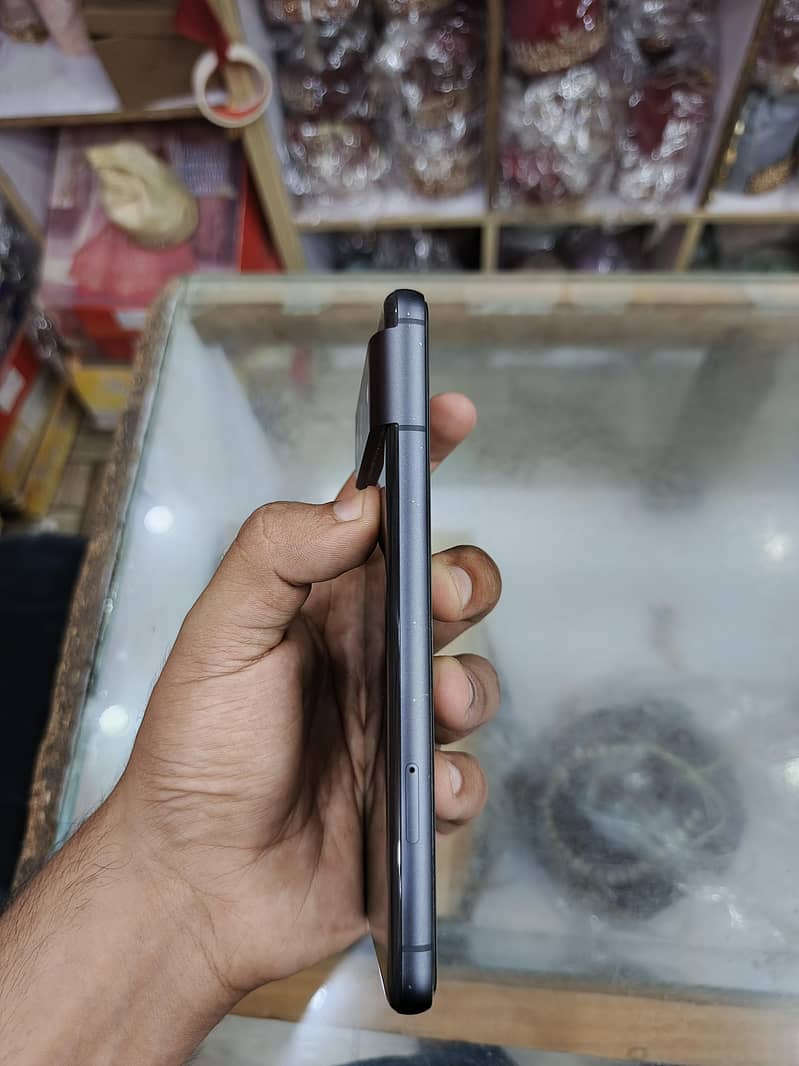 Google Pixel 8 3