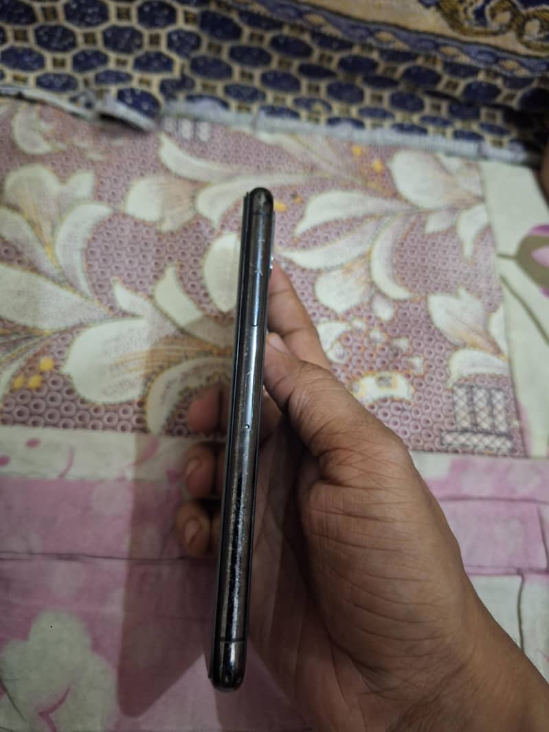 Apple iPhone X 2