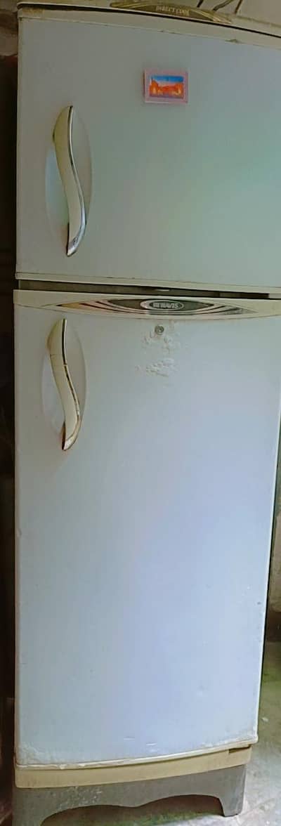 waves full size refrigerator