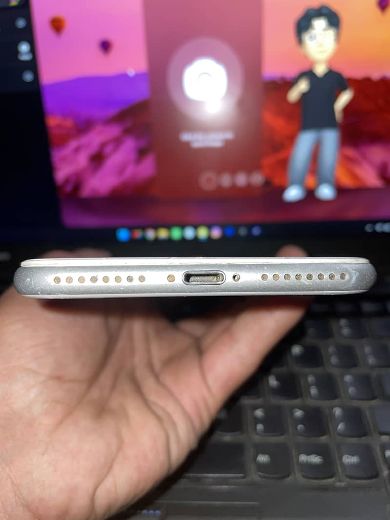 Apple iPhone 7 Plus 8