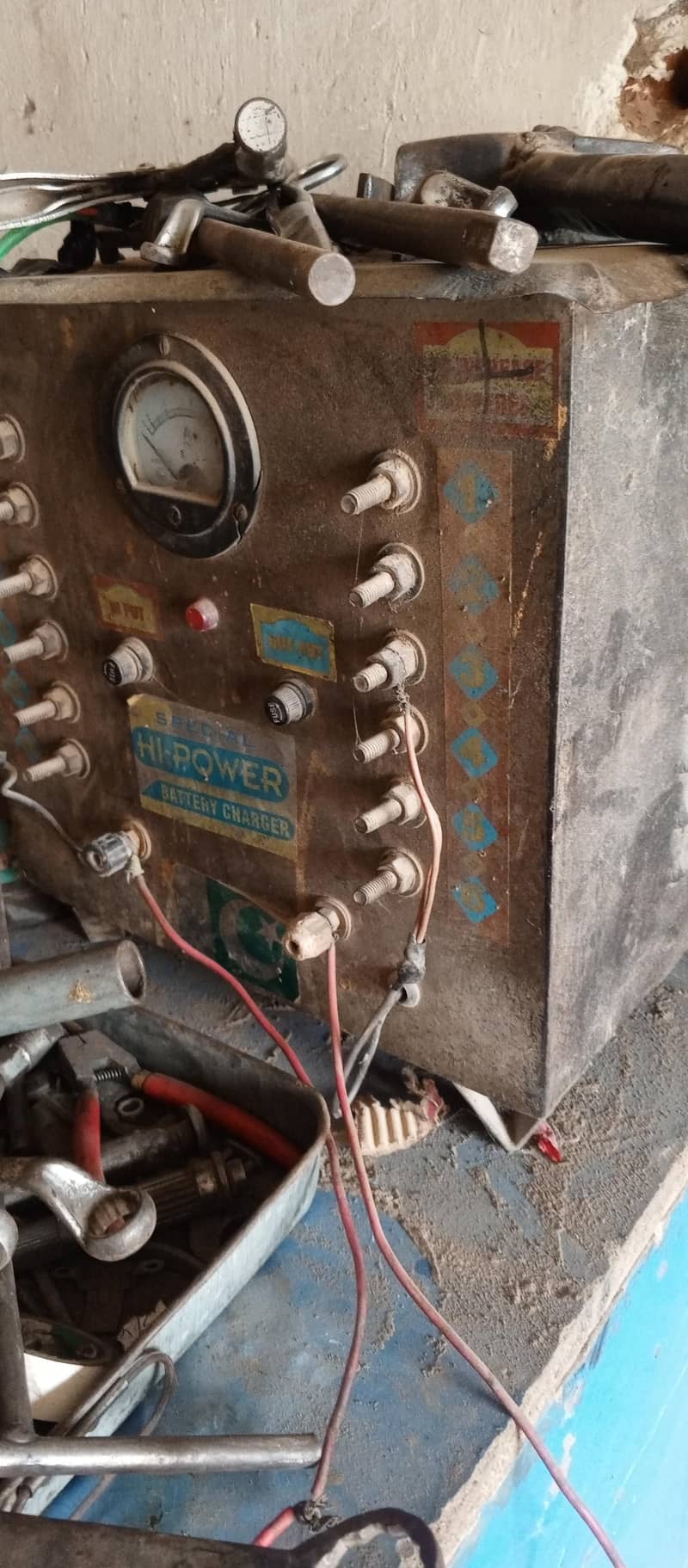 بیٹری چارجر 0