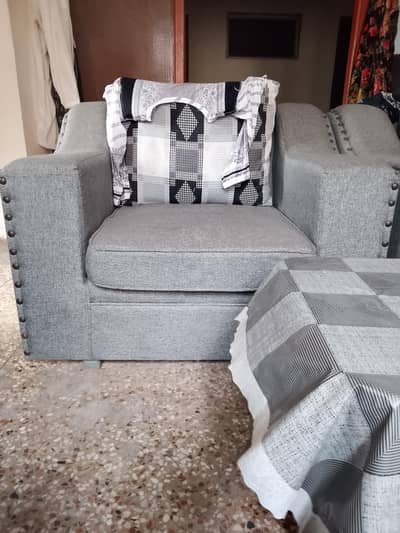 7 Sofa Set Used