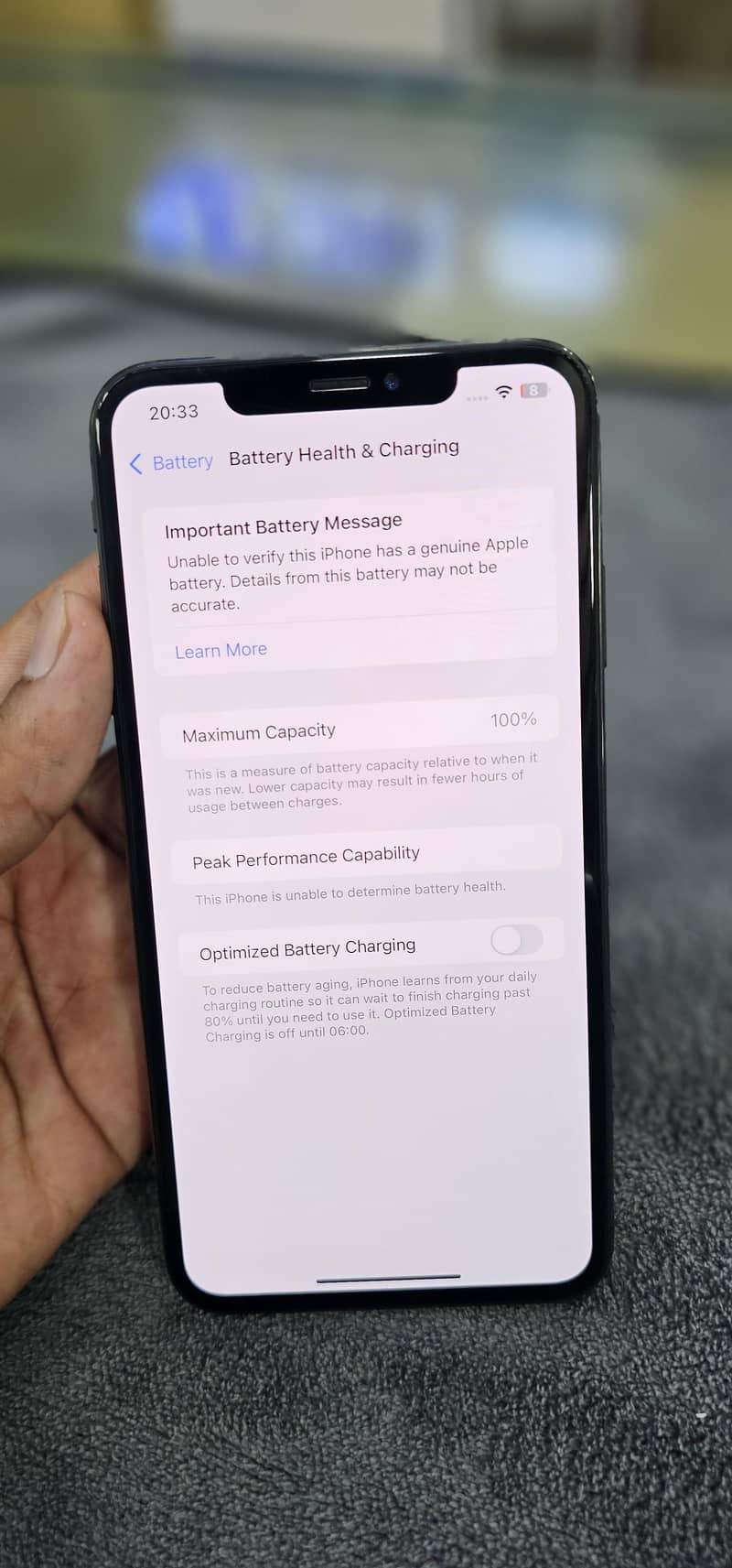 Apple iPhone XS Max 7