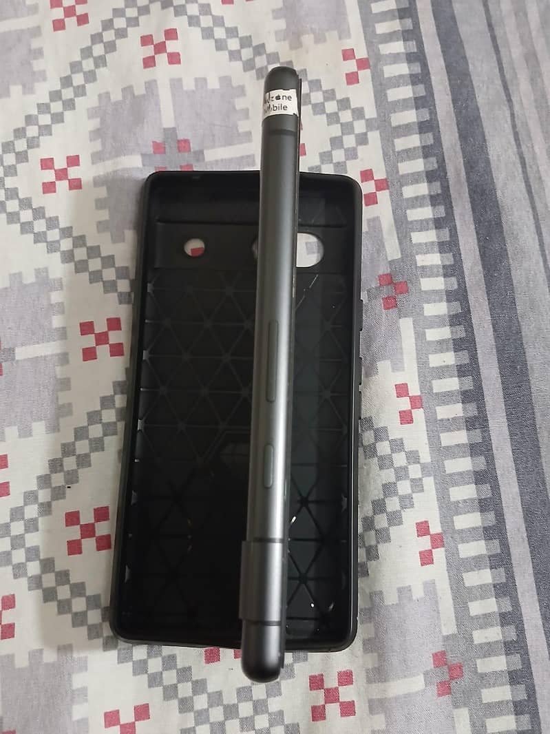 Google Pixel 7a 5