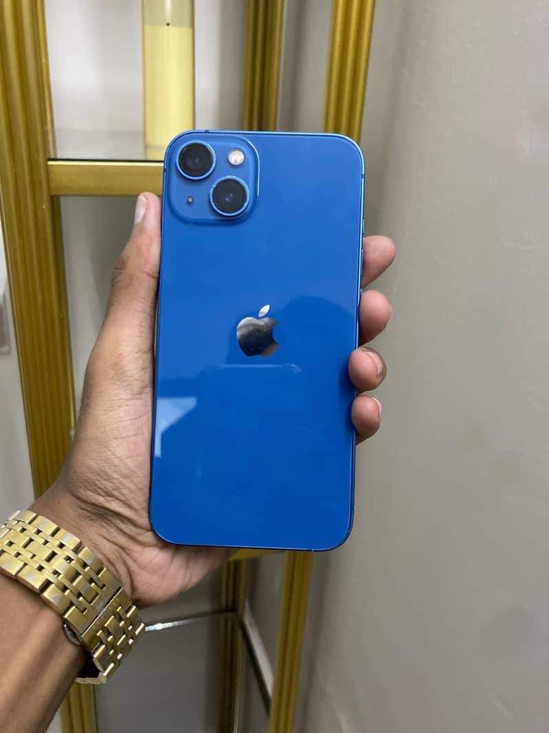 Apple iPhone 13 2