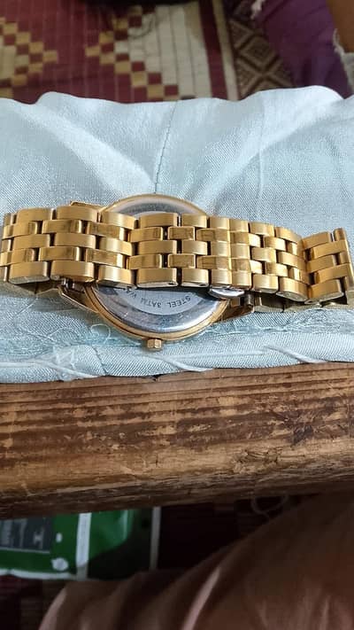 oragnial citizen golden colour excellent condition