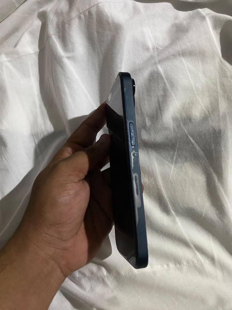 Apple iPhone 14 1