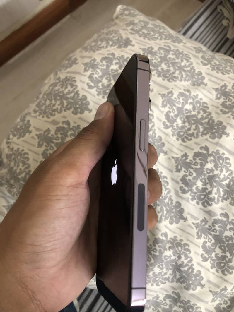 Apple iPhone 14 Pro 3