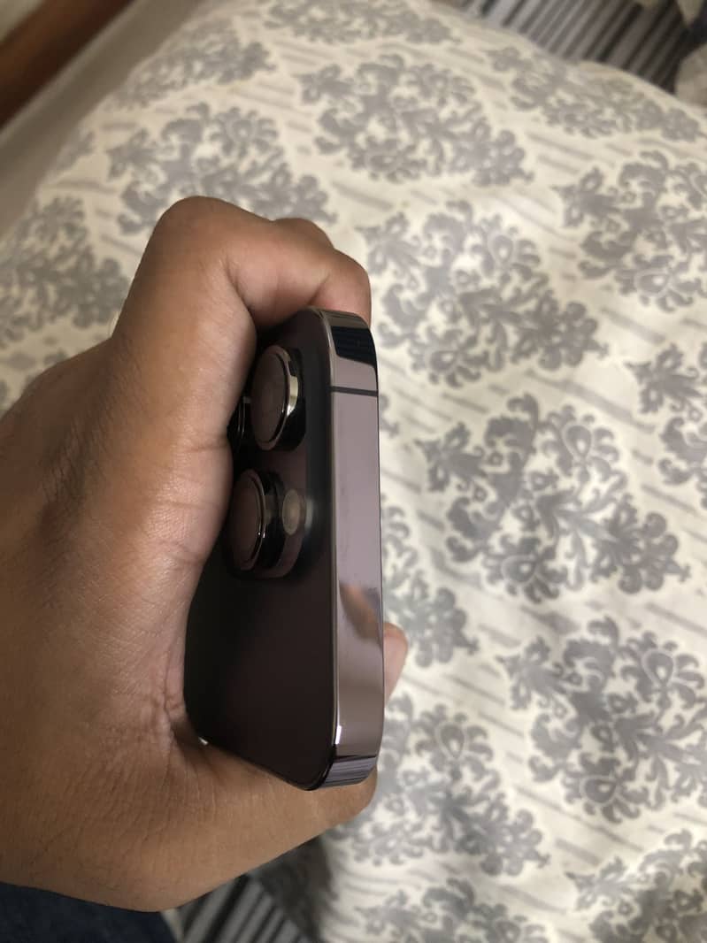 Apple iPhone 14 Pro 4