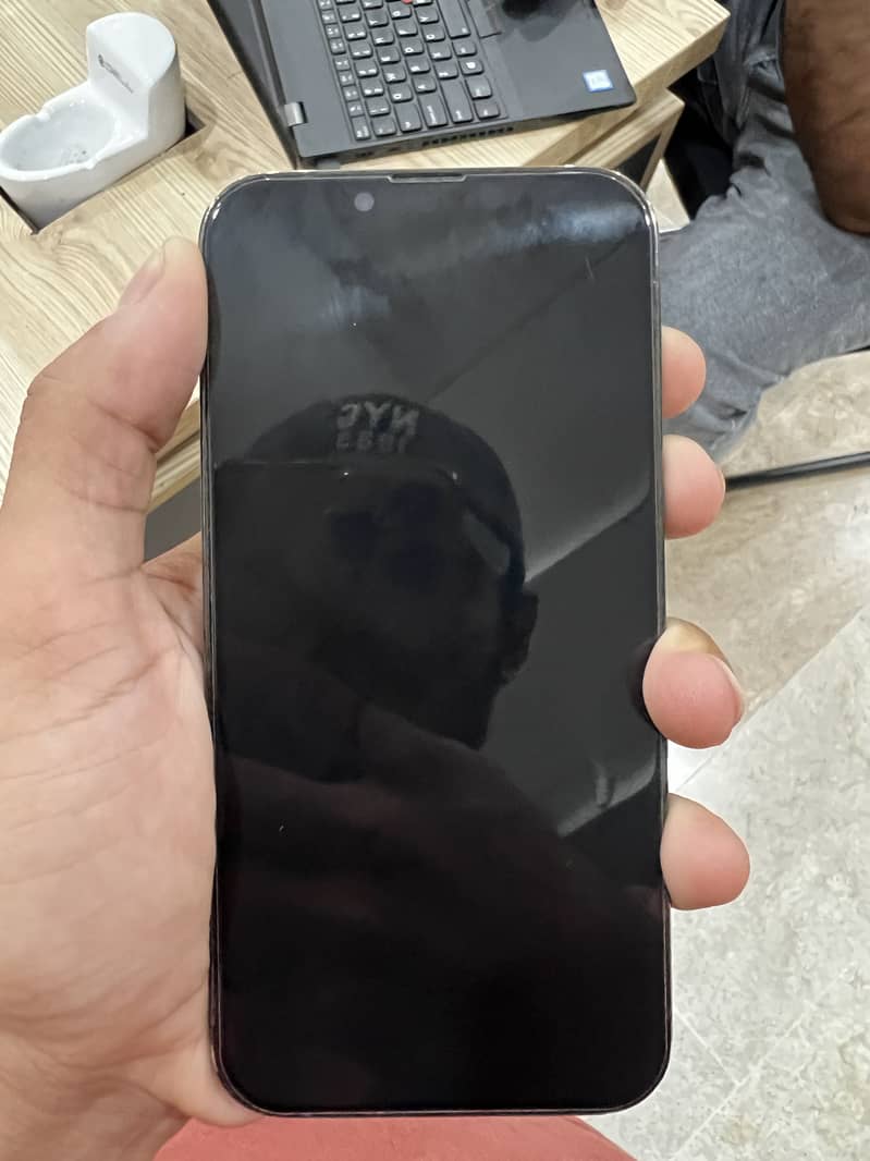 Apple iPhone 13 Pro 2