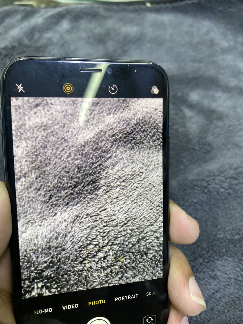 Apple iPhone X 3