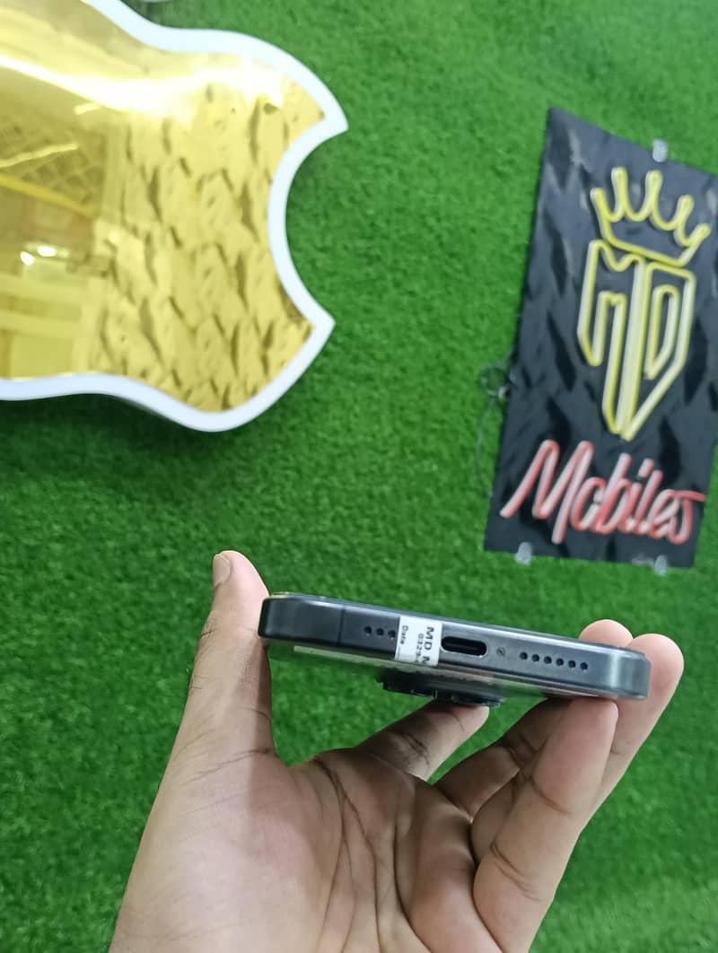 Apple iPhone 16 jv 3