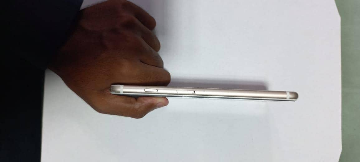 iPhone 6S Plus 2