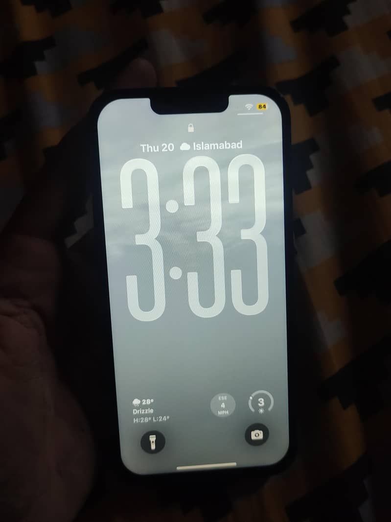 Apple iPhone 13 5