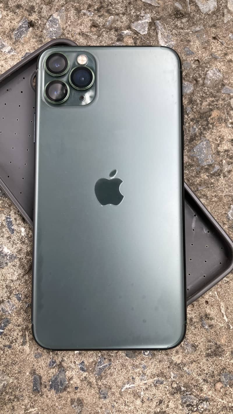 Apple iPhone 11 Pro Max 4