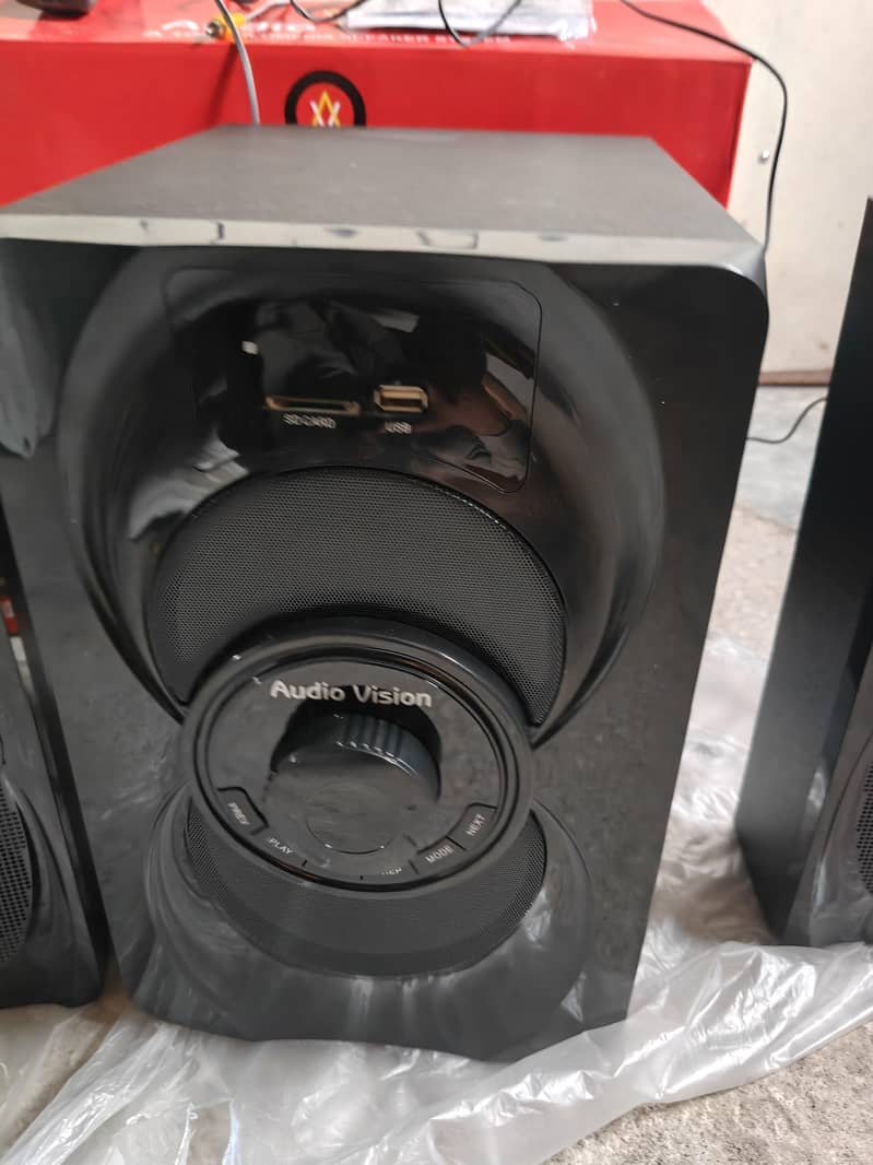 Audio vision 4