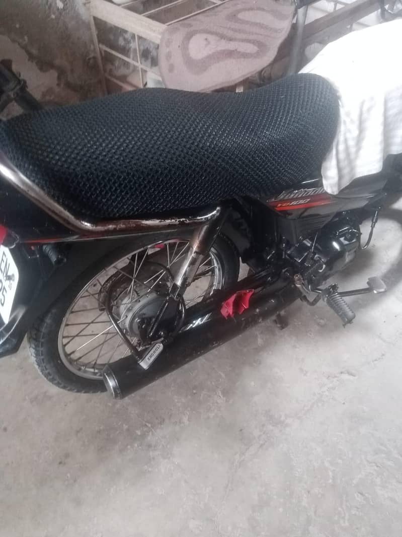 Yamaha 1