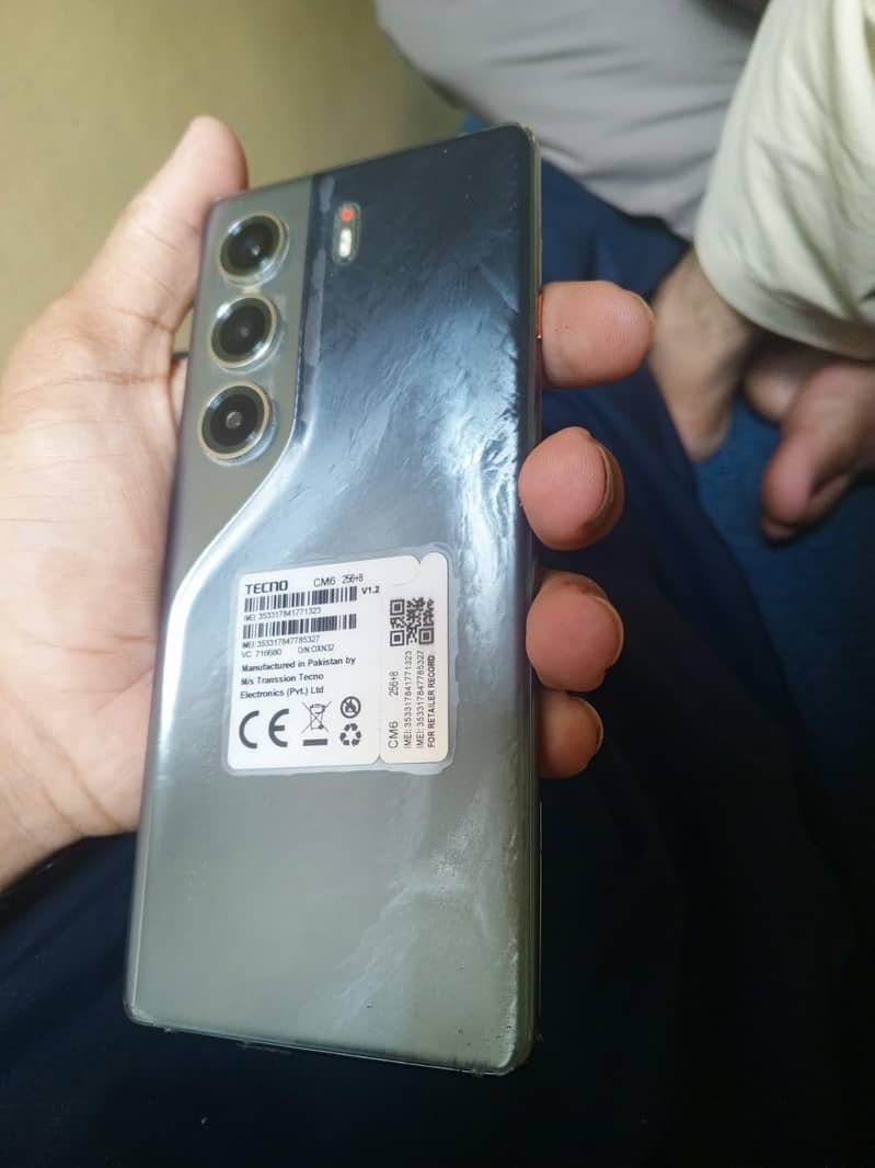 Tecno CAMON 40 Pro 1