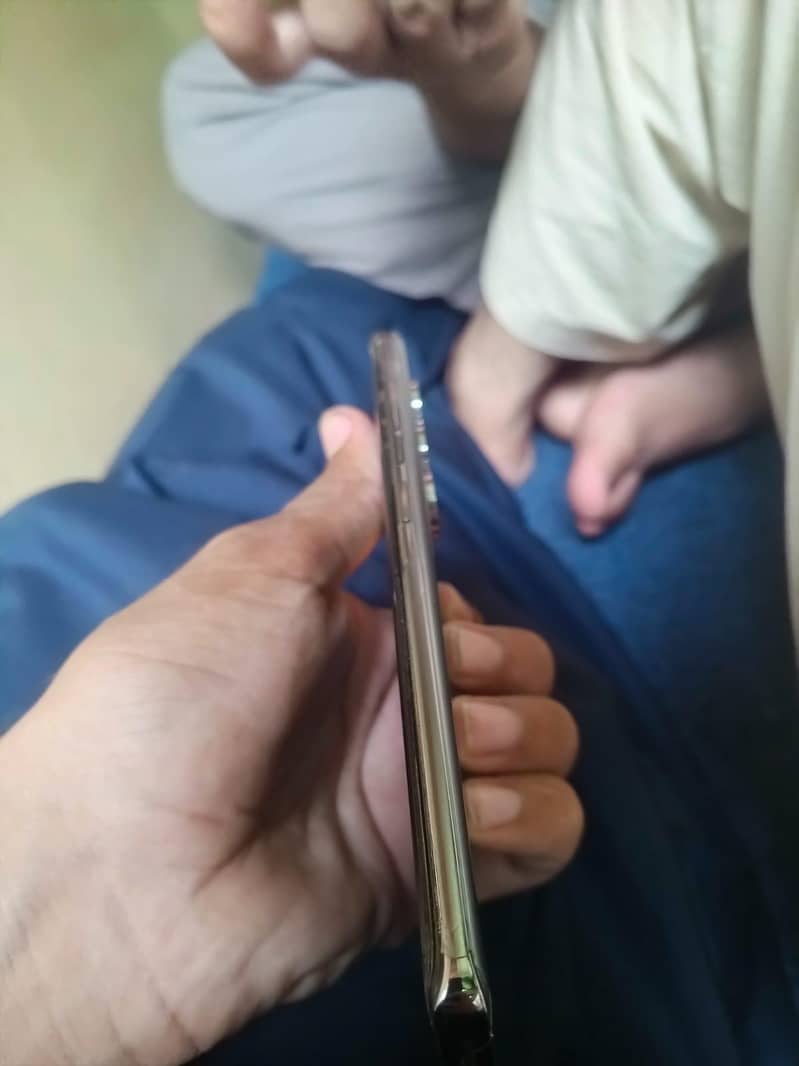 Tecno CAMON 40 Pro 3
