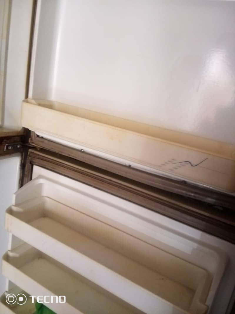 refrigerator 4