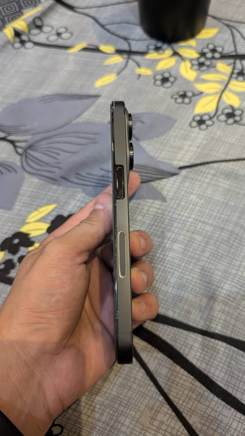 Apple iPhone 14 Pro 1