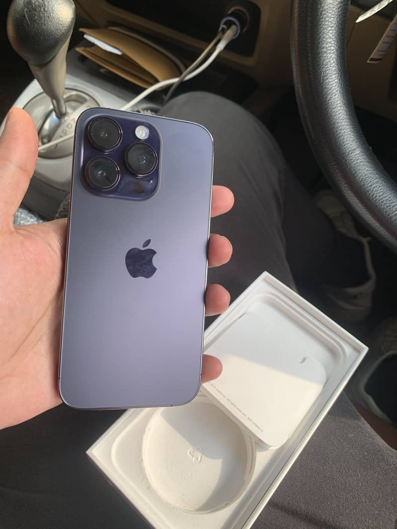 Apple iPhone 14 Pro 1