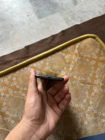 Apple iPhone 8