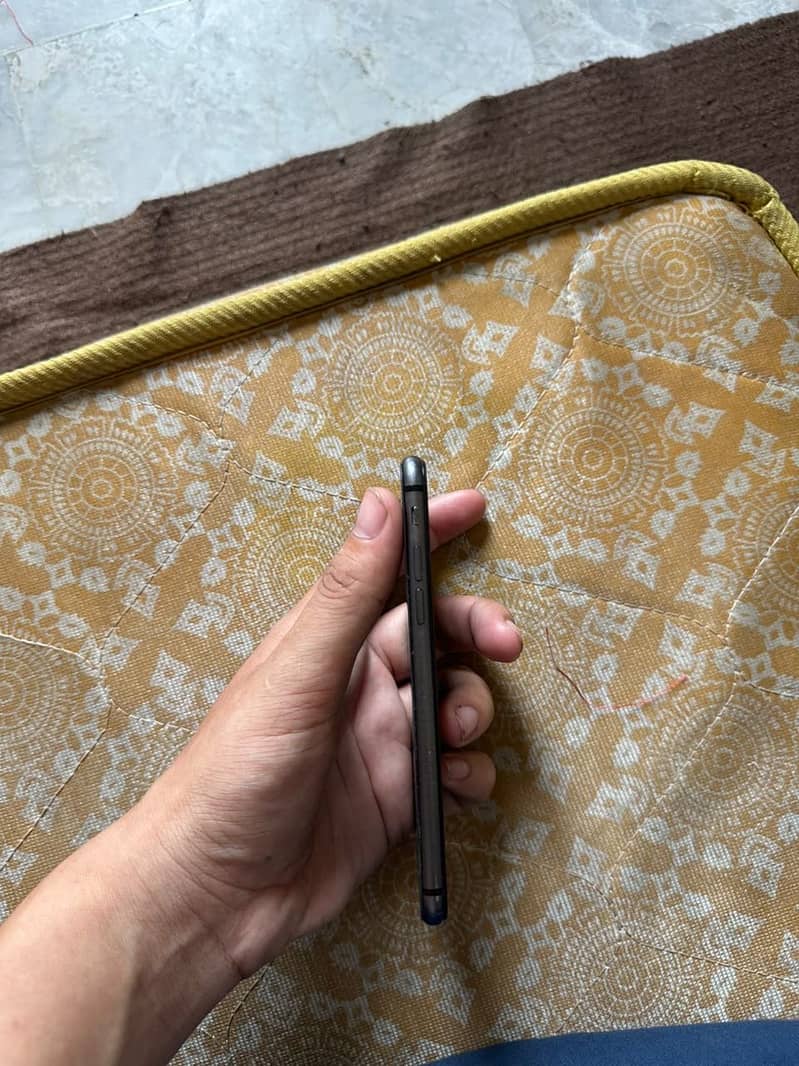 Apple iPhone 8 2