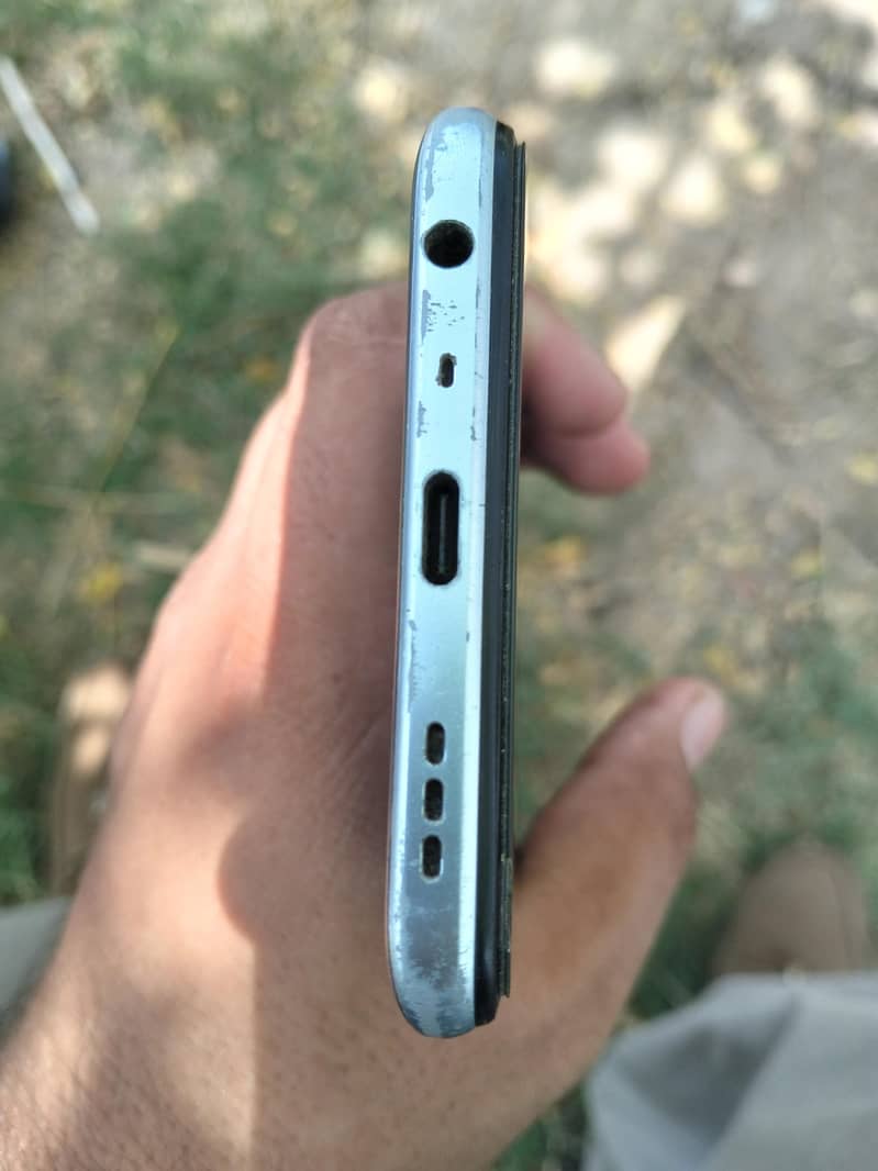 OPPO A54 4