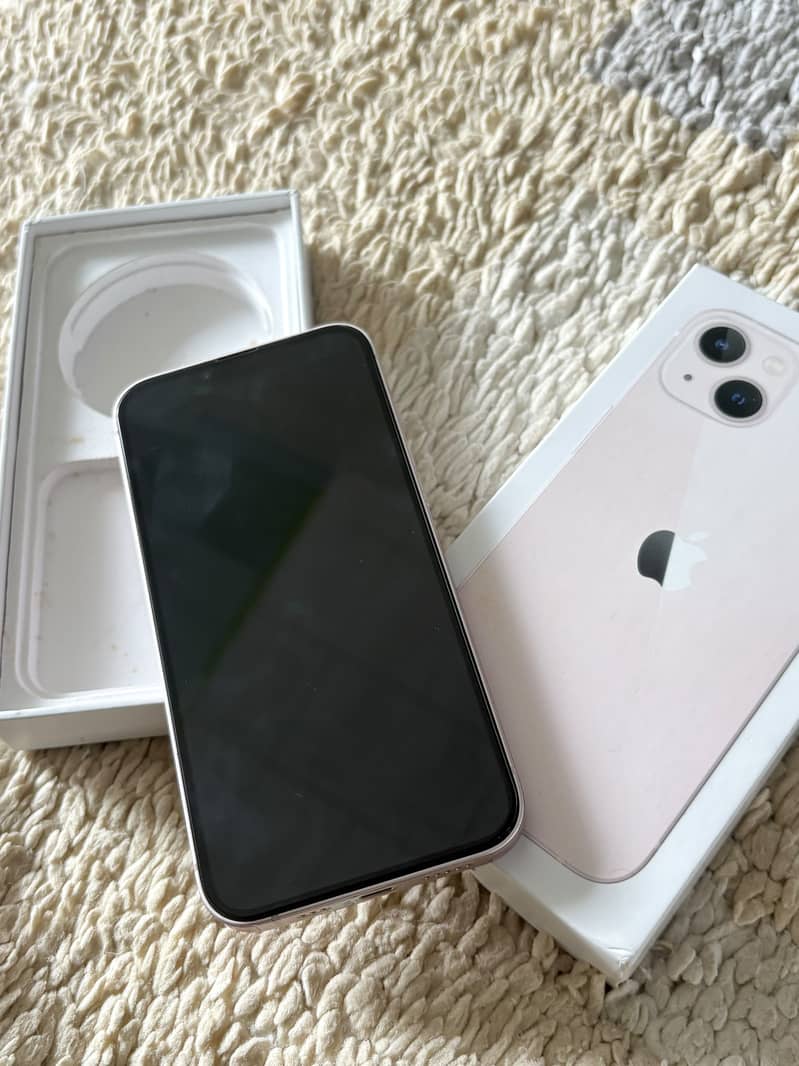 Apple iPhone 13 1