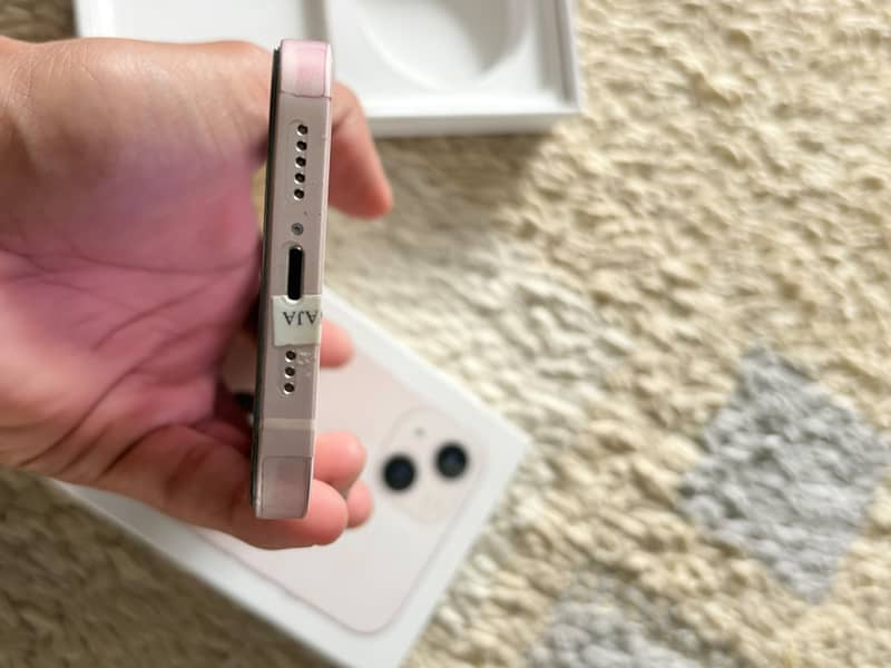 Apple iPhone 13 5