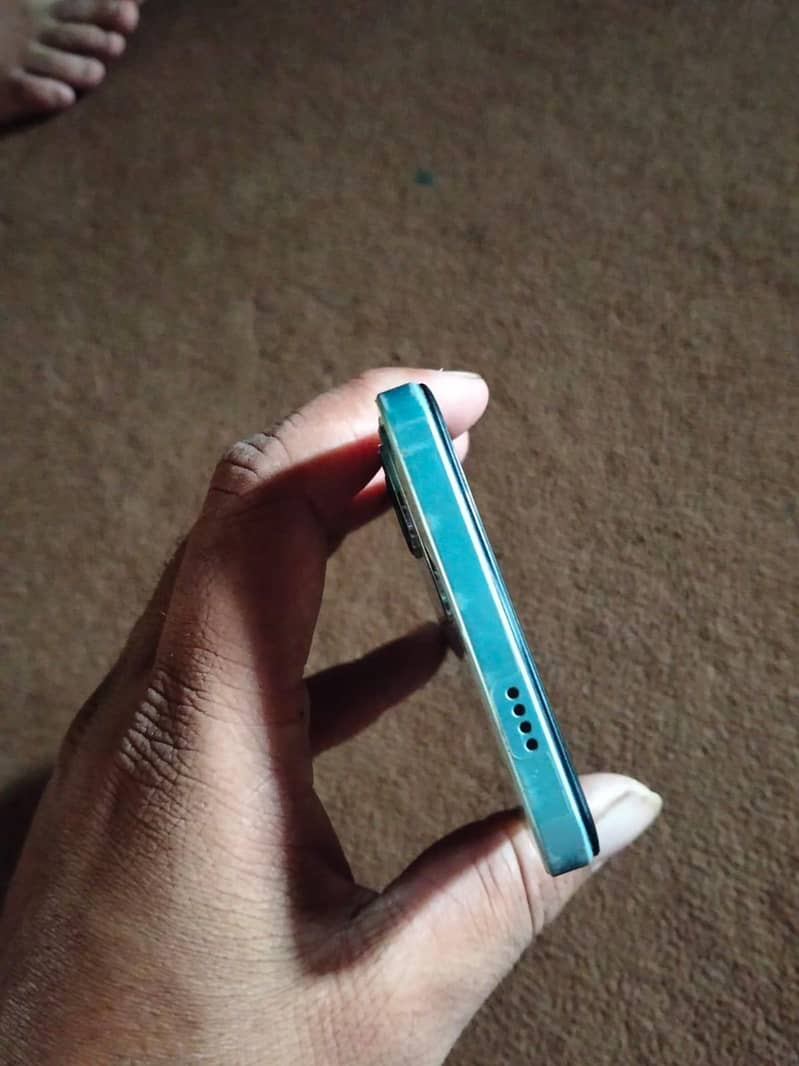 Vivo Y19s 4