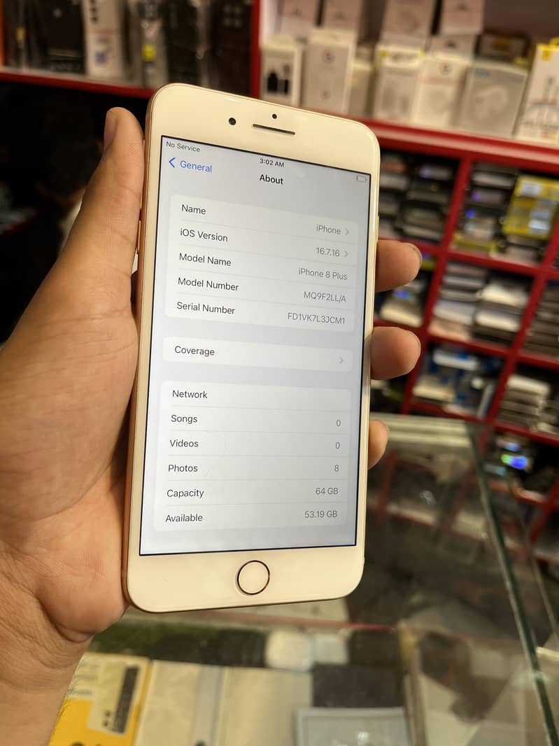 Apple iPhone 8 Plus 5