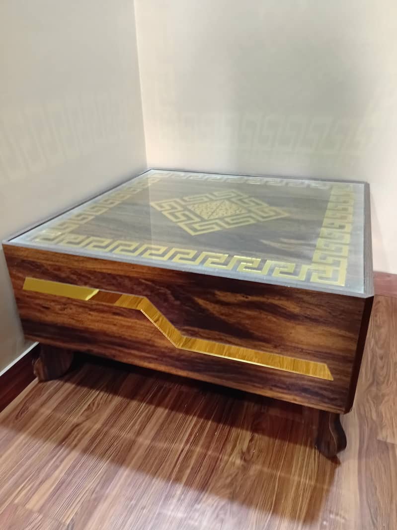 Centre table/Coffee table 1