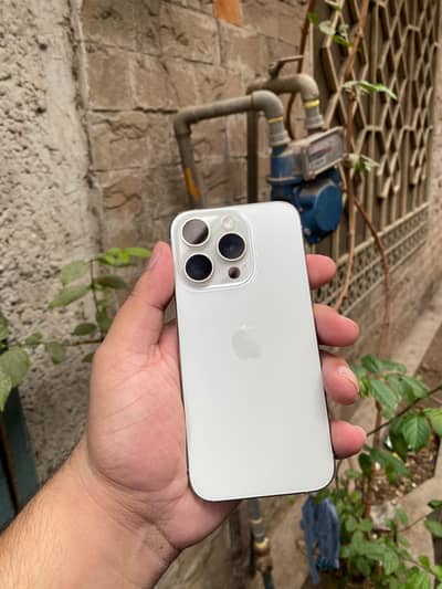 iphone 15pro-jv-128gb-excellent condition